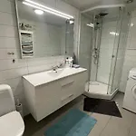 Leilighet Spacious With 4 Bedrooms *