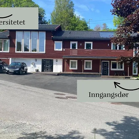 Spacious With 4 Bedrooms Leilighet *