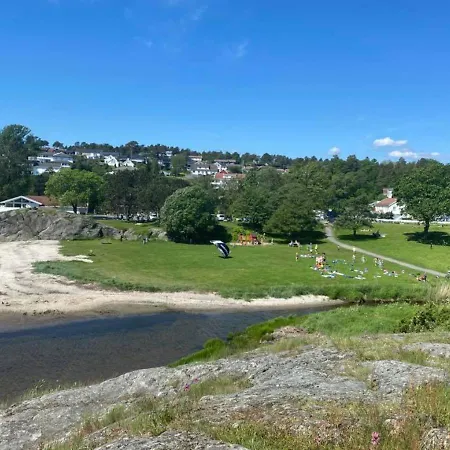 Leilighet Spacious With 4 Bedrooms