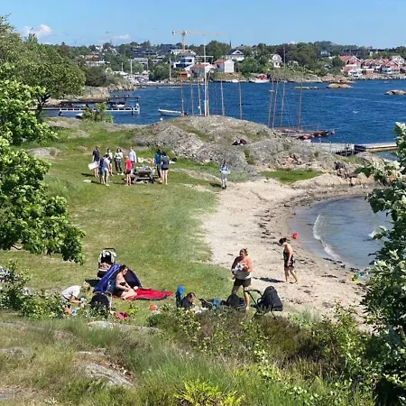 Spacious With 4 Bedrooms