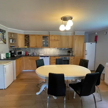 Spacious With 4 Bedrooms Apartamento Grimstad (Aust-Agder)